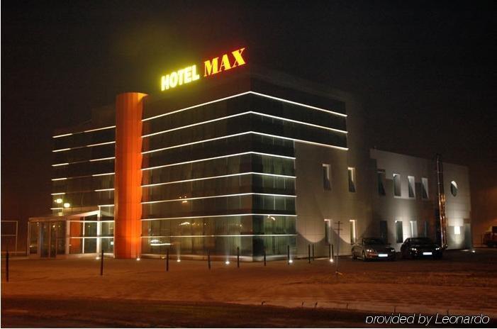 Hotel Max Luboń Exterior foto